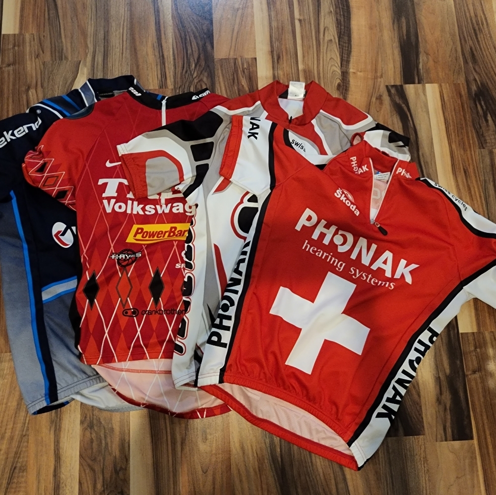4 x cycling shirts • fit men's medium